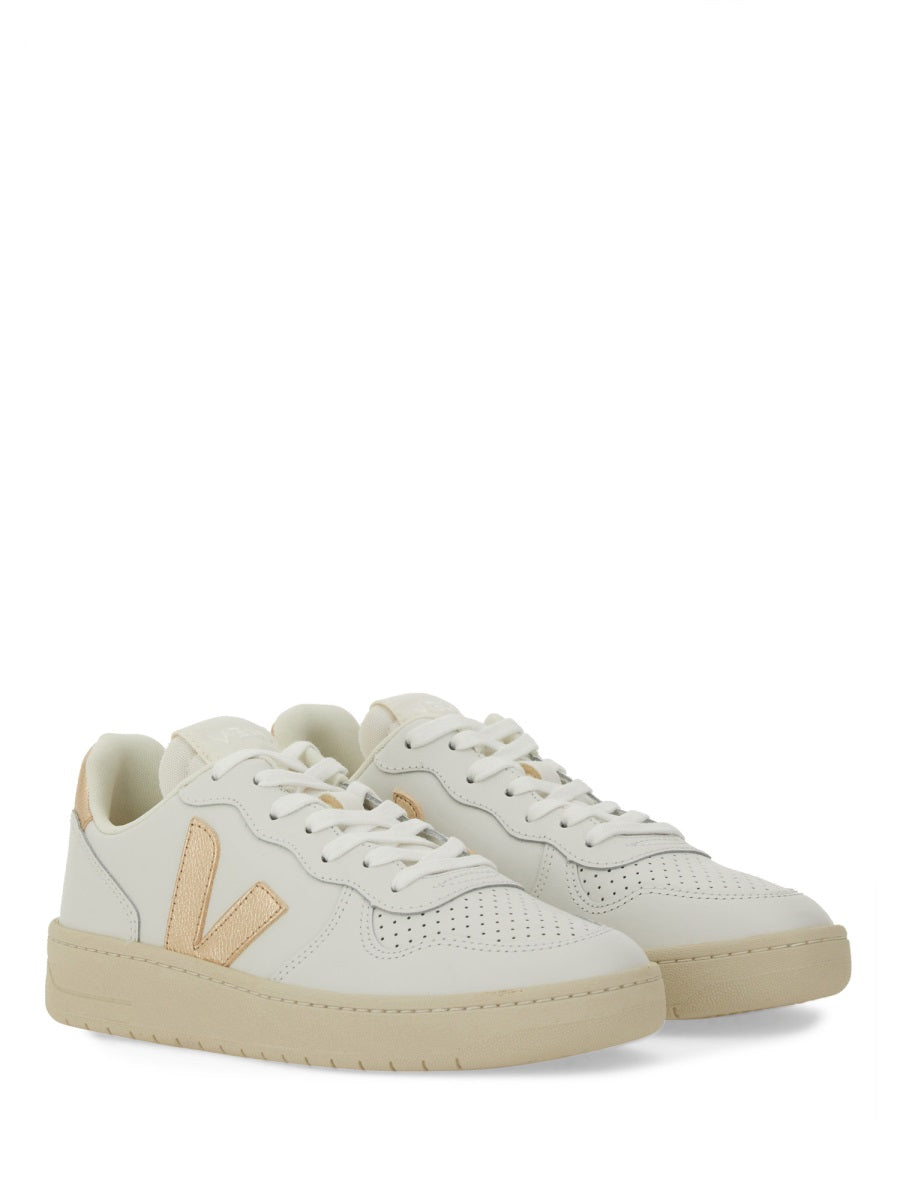 Veja Sneaker "V 10" – Image 2
