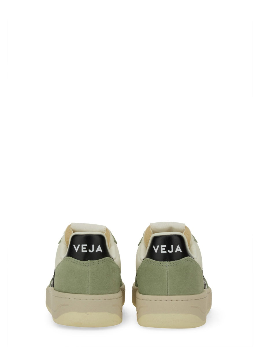 Veja Sneaker "V 10" – Image 4