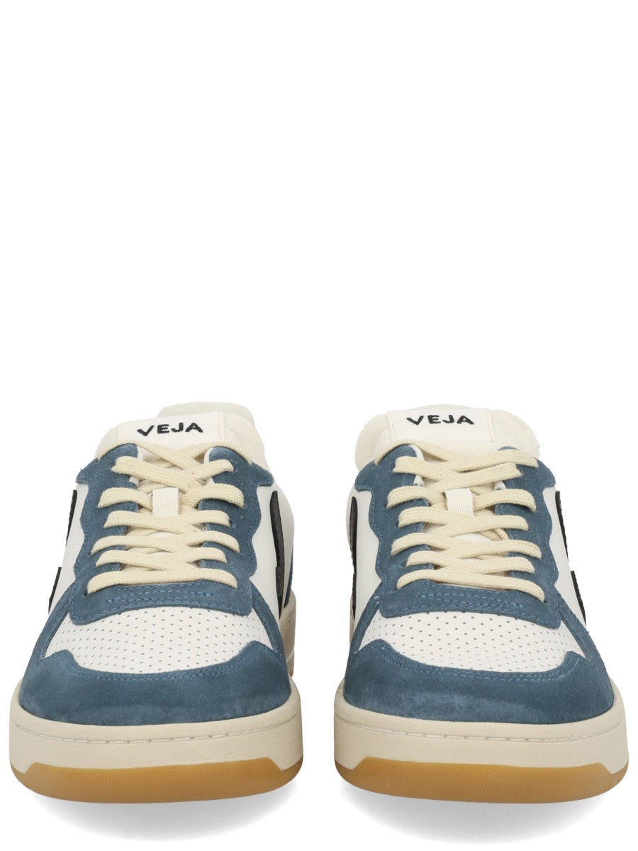 Veja Sneaker "V 10" – Image 3