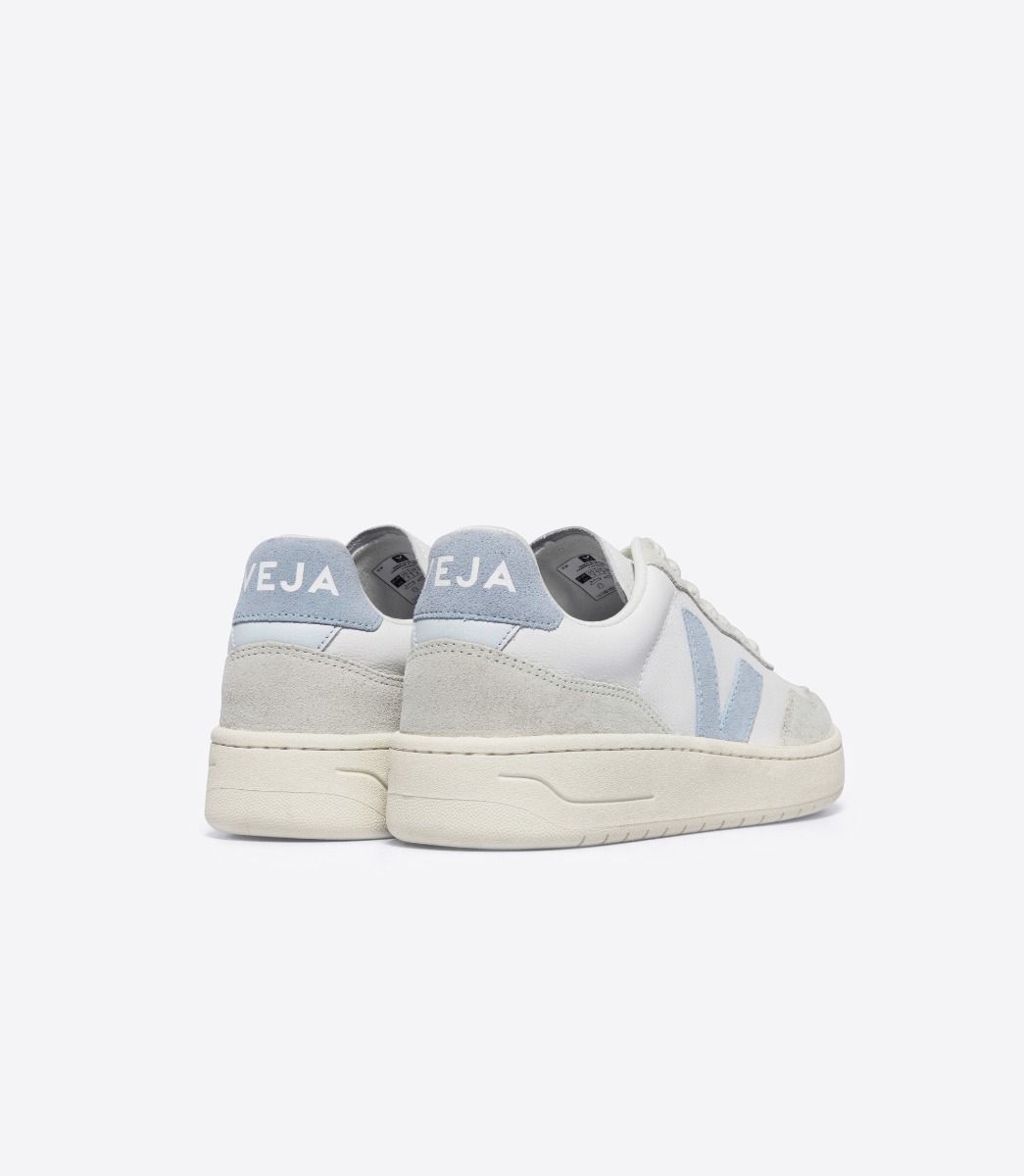 Veja Sneakers – Image 3